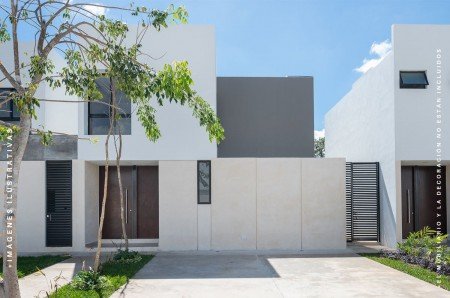 Casa en venta Cholul Merida Palta 152 de dos plantas con tres recamaras